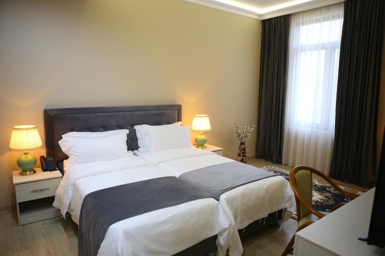 Colombo 5*